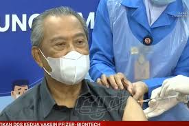 For more information and source, see on this link : Genap 21 Hari Selepas Dos Pertama Pm Terima Suntikan Kedua Vaksin Covid 19 Semasa Mstar