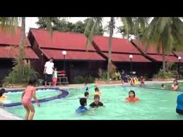 Living here gives you easy access to three of melaka's premier golf and country clubs: Swimming Pool D Village Ayer Keroh Melaka Youtube