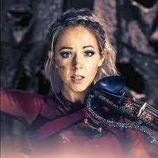 Lindsey Sample's Instagram, Twitter & Facebook