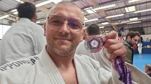 Robert Anton (@anton.r.nicolae) • Facebook