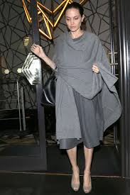 The angelina jolie makeup artist is tony g, who is among her favourite and works on the look for several of her events and schedules. Angelina Jolie Is Scary Skinny After Experts Claim She Weighs Only 79 Lbs