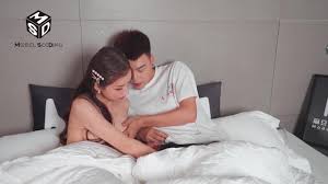 国产AV 中文原创- XNXX.COM