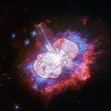 La fascinante historia de 'Eta Carinae', la estrella que explotó en 1838 y se convirtió en la segunda más brillante de la galaxia