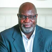 Brian Leander's Instagram, Twitter & Facebook