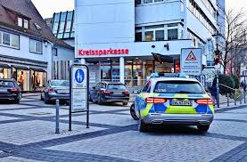 Trotz Vieler Hinweise Backnanger Bankraub Bleibt Bislang Ungelost Rems Murr Kreis Stuttgarter Zeitung