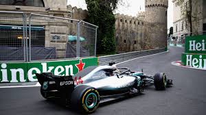 Deze grand prix in baku wordt verreden op een prachtig straten circuit door de oude stad! Formule 1 In De Straten Van Bakoe Prestigeproject Maar Amper Fans Nos