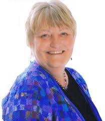 Kay Lund's Instagram, Twitter & Facebook