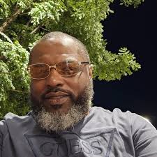 happy birthday my beautiful belt swinger! 🤓