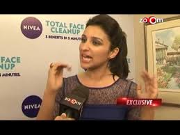 Priyanka chopra accepts but parineeti chopra denies meera chopra as her sister. Parineeti Meera Chopra Is Not My Cousin Youtube