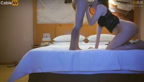 新人極品探花2022.6.10 良家少婦，28歲寂寞小白領，一晚上拿下，酒店百依百順，肆意操爽- 肉視頻,您的私人AV影院