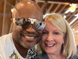 https://g.co/kgs/vGwGgrK Special shout out to Pat Nixon & everyone who  showed up & showed out for the 3rd Annual Soul Shaka Gala hosted by We Are  One Heart Foundation in Flower Mound