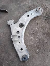Untuk transmisi automatik at biasa pada perodua bezza, washer dari plastik pada torque converter mudah pecah, terutama yang banyak memandu di dalam situasi kesesakan urban (stop go traffic). Upah Tukar Absorber Mounting