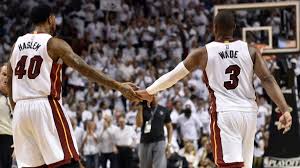 He played college basketball for the florida gators, where he was a key member of four ncaa tournament teams. Ig5vg8qiypx4qm