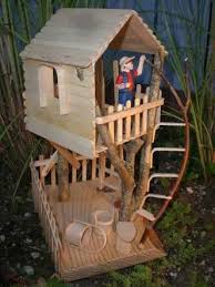 Pin By Havva Celik On Popsicle Stick Craft Craft Stick Crafts Popsicle Stick Crafts House Craft Projects For Kids
