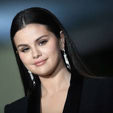 Selena Gomez talks about the bond she shares with sister Gracie in sweet  post