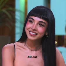 𝓜𝓲𝓻𝓪✭ (@mixxra_)