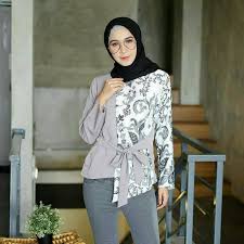 Blus batik modern kombinasi garis bahan batik : Model Baju Batik Kombinasi Model Pakaian Model Pakaian Guru Model Baju Wanita