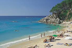 Faciliteiten op camping cala gogo dit vakantieparkt biedt bezoekers allerlei aantrekkelijke voorzieningen. Campsite Senia Cala Gogo In Sant Antoni De Calonge Campingcard Acsi