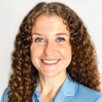 Lauren Merrill's Instagram, Twitter & Facebook