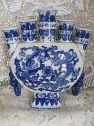 Pretty little candlestick.manon des sourcesbought similar but larger ones some years ago, no longer available. Candelabra Candle Holder Chinese Blue White Porcelain 5 Clawed Dragon Flower Vase Elephant Deco Ring Sides Candle Holders Flower Vases White Porcelain