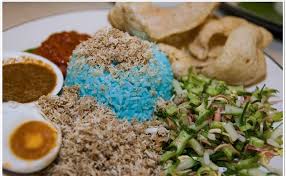 Resepi yang dikongsikan oleh afy al habibi‎ di laman facebook ini sesuai sangat dengan tema. Nasi Kerabu Kelantan Lengkap Dengan Sambal Tumis Dari Dapur Kak Tie