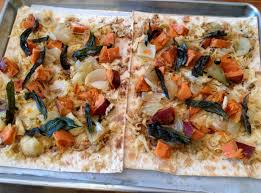 Flatbread Pizza Using Lavash Bread Crust Fabulous Food Flatbread Pizza Foodie