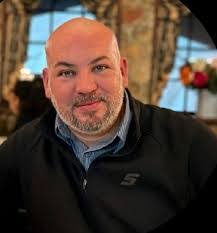 Aaron Sumner's Instagram, Twitter & Facebook