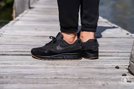 Https Www Sneakerdistrict Fr Sneakers Nike Air Max 1 Blackblack Gum Nike Air Max Noir Nike Air Max Baskets Nike