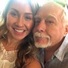 Juliet Ford (@julietlindseyford) • Instagram photos and videos