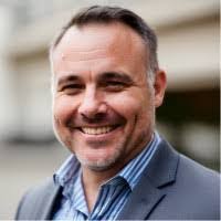 Stephen Waite's Instagram, Twitter & Facebook