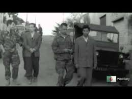 في عام (1957) تم اعتقال العربي بن مهيدي و قام عساكر الاحتلال الوحشي بتعذيبه من أجل أن يأخذوا منه أي اعتراف و لكنه رفض الاعتراف بالرغم من العذاب. Ø¥Ø¨ØªØ³Ø§Ù…Ø© Ø§Ù„Ø´Ù‡ÙŠØ¯ Ø§Ù„Ø¨Ø·Ù„ Ø§Ù„Ø¹Ø±Ø¨ÙŠ Ø¨Ù† Ù…Ù‡ÙŠØ¯ÙŠ Youtube