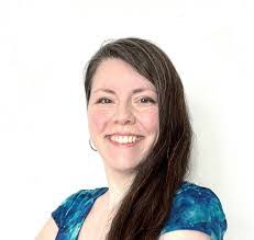 Nikki Breen's Instagram, Twitter & Facebook