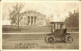 An R And L Electric On Euclid Avenue Cleveland Ohio 1904 1915 Rauch Amp Lang Carriage Co Electric Cars Electric Car Car