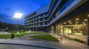 Igényét központi foglalási irodánk feldolgozza és ajánlatot küld. Nyiregyhaza Hunguest Hotel Sosto Arak Tematikus Ajanlatok