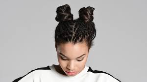 I usually carry a headband, extra bobby pins, extra hair pins, and a wide tooth comb. 26 Natural Hairstyles That Are Cute And Easy For 2020 L Oreal Paris
