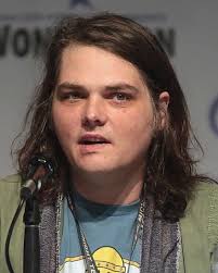 Gerard Way (My Chemical Romance) appears devious during band's recent  performance. 📷 by Alexander Lewis