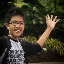 Kaesang pangarep memang diketahui hobi olahraga di gym untuk membentuk otot tubuhnya. 7 Foto Evolusi Kaesang Pangarep Kurus Hingga Bertubuh Atletis Kumparan Com
