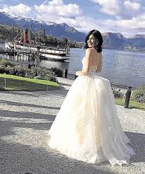 It Was An Unexpected Choice But Showbiz Sweetheart Anne Curtis And Businessman Erwan Heussaff Couldn T Have Chosen A More P Scenic Wedding Wedding Anne Curtis