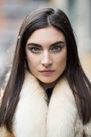 The most classic of all short haircuts for little girls, the bob with a straight fringe, is also one of the prettiest short hairstyles for little girls. 6 Things Only Girls With Thin Hair Understand Ootd Magazine