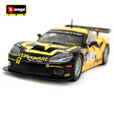 A rendkívül látványos kocsit a pratt & miller, valamint az amerikai general motors közösen fejlesztette ki, kifejezetten versenyzési célokra. Bburago 1 24 Chvrolet Corvette C6r Track Car Classic Modern Muscle Diecast Model Car Toy New In Box Free Shipping 28003 Diecasts Toy Vehicles Aliexpress