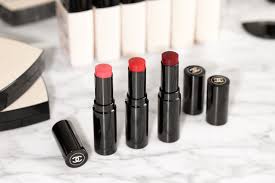 Chanel Les Beiges Healthy Glow Natural Eyeshadow Palette Light Chanel Les Beiges Healthy Glow Lip Balm Light Medium And Deep Chanel Lip Balm Chanel Les Beiges Lip Glow