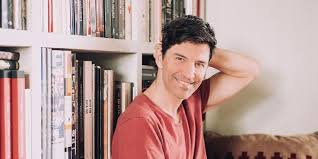 Αυτή τη φορά, ο σάκης ρουβάς επέλεξε να δημοσιεύσει ένα απολαυστικό βίντεο στο οποίο τον βλέπουμε να παίζει νεροπόλεμο με τα παιδιά του και να… χάνει. Sakhs Roybas H Fwtografia Mazi Me Thn Korh Toy Me Ta 75 000 Likes Cretapost Gr