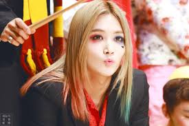 Find and save images from the seventeen jeonghan collection by sid ♡ *:･ﾟ✧ (tbhtaehyung) on we heart it, your everyday app to get see more about jeonghan, seventeen and yoon jeonghan. Seventeen Jeonghan ì—¬ìž ë‚¨ìž Asianfanfics