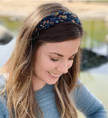 It takes 10 minutes to make and is so fun and cute when you get to the end, tie another loose knot. How To Make A Diy Braided Headband Seamlined Living