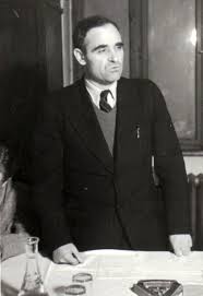 La nivel politic, toate initiativele romanesti trebuiau sa aiba. Gheorghe Gheorghiu Dej Electrificarea Å£Äƒrii Octombrie 1945 Enciclopedia Comunismului Romanesc