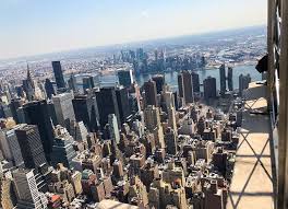 City Views From The 86th Floor Of The Empirestatebuilding Head To Vivaciousviews Com For More Nyc Newyorkcity Chryslerb Roosevelt Island City New York Skyline