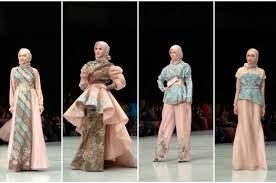 Sketsa gambar desain baju muslim sobsketsa. Terinspirasi Batik Jombang Desainer Gita Orlin Hadirkan Koleksi Busana Hijab Bertema Sekar Jagad Di Indonesia Fashion Week 2018