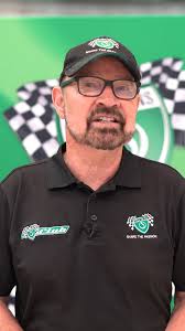 Pre Townsville check over from my gurus Steve Makarios from Synergy Race  Engines and Will Beasy from Bendigo Retro Muscle Cars, the creators of our  great...