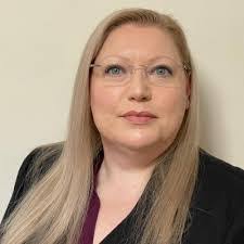 Iva Simon's Instagram, Twitter & Facebook