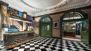 Doors and windows (including glass windows) in styles and colours of your choice, are placed in locations to suit the landscape and your interior furnishings. Autoban
